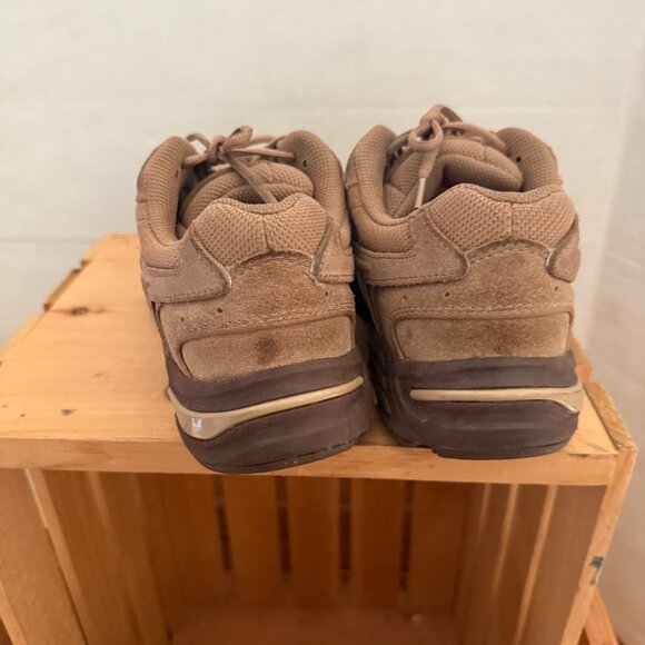 Vionic Size 11 Brown Suede Leather Low Top Performance Comfort Walking Shoes - Picture 6 of 16